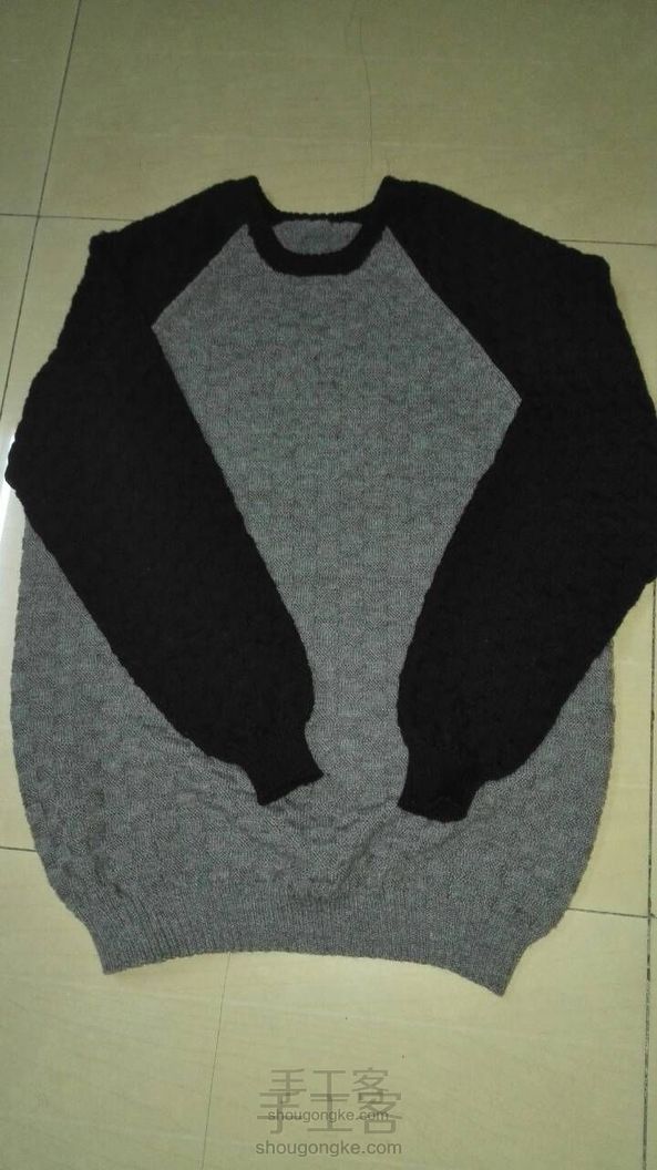 双色毛衣