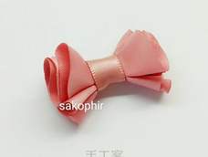用圆形花片做蝴蝶结 用圆形花片做蝴蝶结