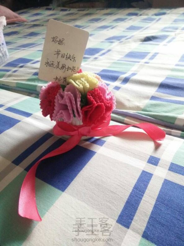 不织布康乃馨——今年送妈妈的母亲节礼物