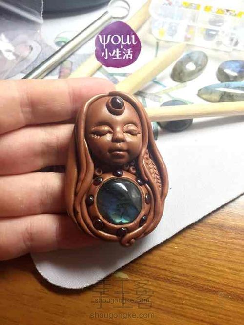 复古拉长石粘土吊坠 第13步