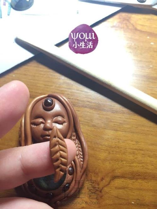 复古拉长石粘土吊坠 第14步