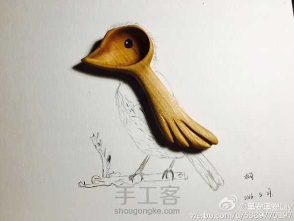画风突变的勺子。