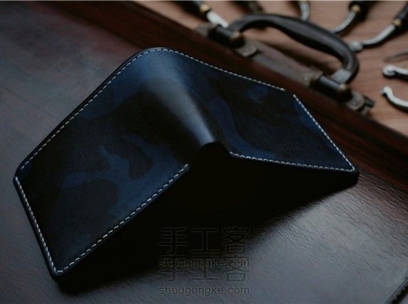 蓝色迷彩短夹制作过程以及原色迷彩短夹相片位展示