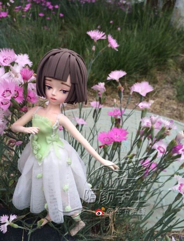 纱裙美眉