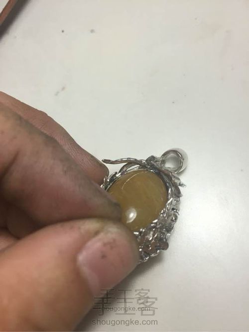 首饰软蜡制作石头包镶吊坠 第28步
