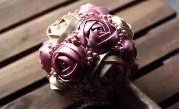 非常简单的手叠玫瑰,制作手捧花