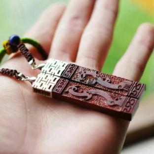 【塔图手工】小叶紫檀+925银饰龙凤情侣挂坠制作方法