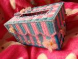 立体绣雏菊纸巾盒