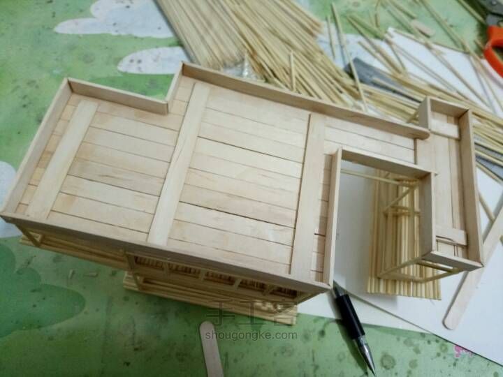 竹棒雪糕棒材料拼装制作小木屋模型教程