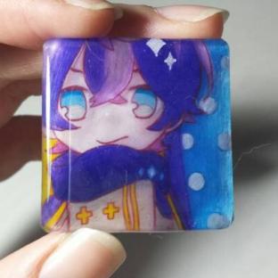 手工滴胶热缩片胸章！ (๑•̀ㅂ•́)و✧