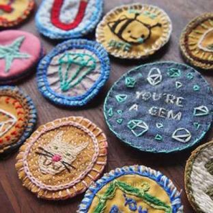 教你手工制作个性布艺小胸章