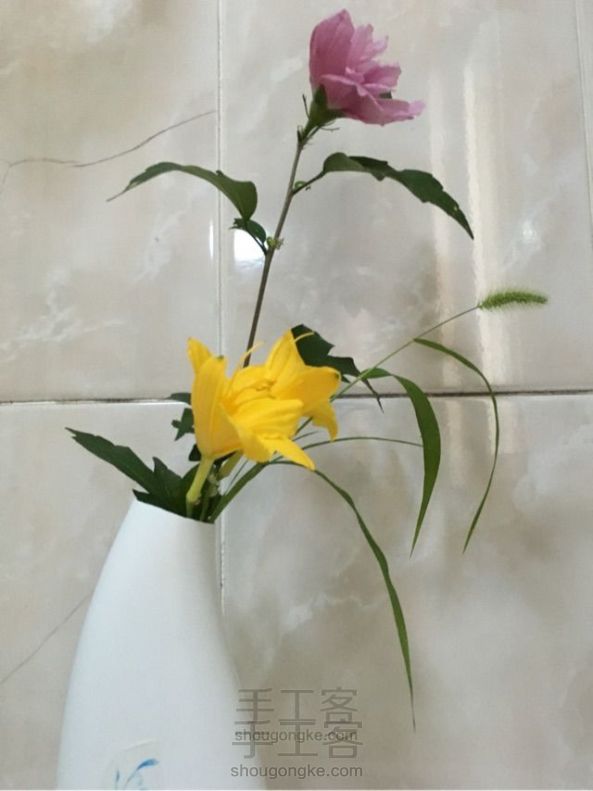 洁厕液瓶的新发现----原来我跟鲜花是绝配啊！