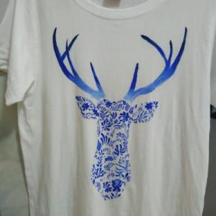 手绘t恤小鹿