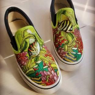 春游必备~手绘帆布鞋