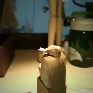 鲸鱼🐳：一块有疤木料的蜕变