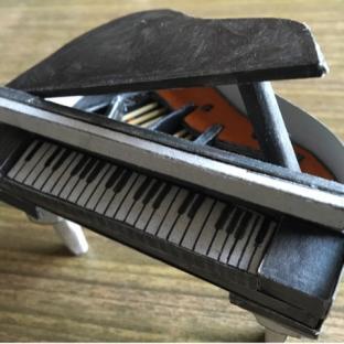 纸质钢琴