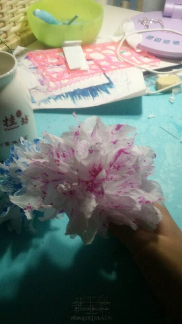 盛开的纸巾花