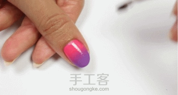 美甲 粉红渐变💅