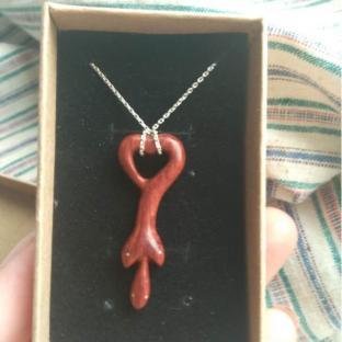 蜕变重生蛇形吊坠