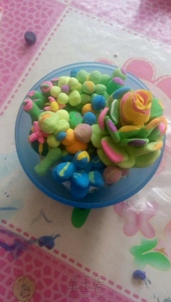 如何用橡皮泥制作多人
