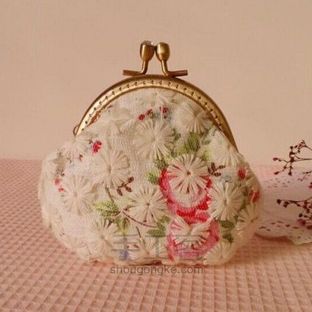 给甜美气质加分丨手缝基础款口金包 