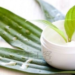 瞐瞐手作丨玫瑰润肤乳的制作