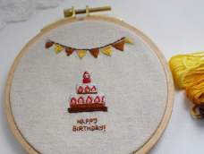 【刺绣】教你做一个草莓雪人生日蛋糕-手工刺绣礼物
