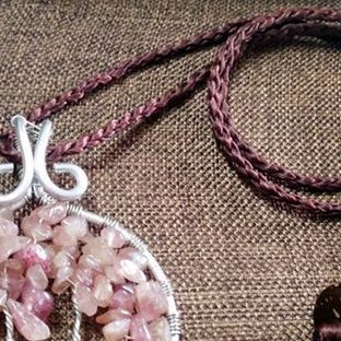 “快速四股辫”+“不脱扣可活动扣眼”项链绳