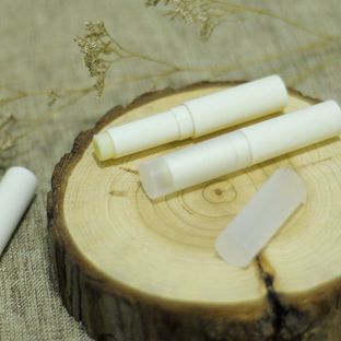 少女，过来挑一支好用的润唇膏