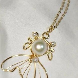 金鱼绕线珍珠吊坠