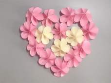 折颗心形小粉花，送给最可爱的你！DIY创意手工折纸教程