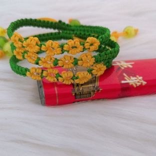 用两根线就能编一条太阳花手绳，成本不到5角钱，成品却值几十块