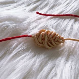 琵琶结凤尾结双线纽扣结详细编法，学会做小挂件和手绳结尾都不愁