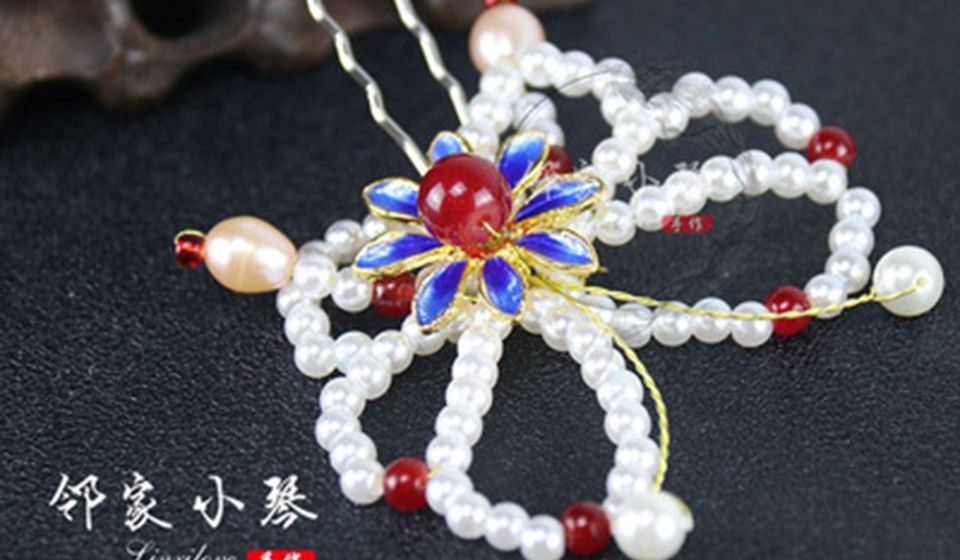 手工缠花教程新娘系列：心心相印缠花团扇上的珍珠蝴蝶制作方法一
