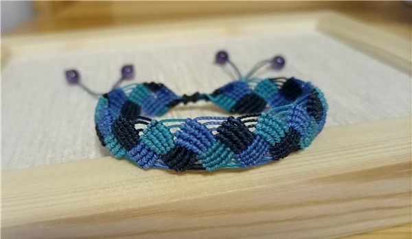 3色12线格纹手绳编织教程