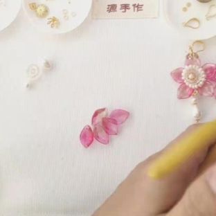 一个花朵琉璃耳环的教程