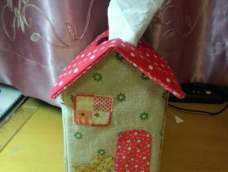 学习了，创新做了个房子纸巾盒