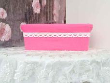 吊带背心+花边+水果箱。