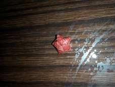 没纸了，拿塑料绳做了一个这样的。