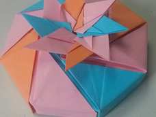 挺好看……就是不够深……装不了什么东西……