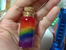 好漂酿~~在灯底下好美~~