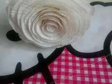 我做的  皱纹纸玫瑰花