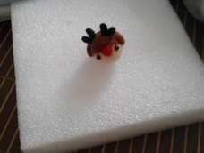 小鹿胸针终于做好啦！拿出来晒晒，我妈还说像只狗，哇咔咔。