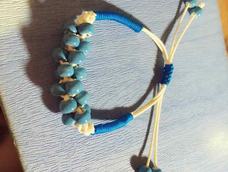 简简单单的款 但是很小清新 买不到小珠子 就只做了每圈三个 结果还是大到没朋友+_+