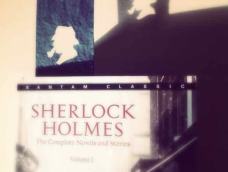 The Secret Of Sherlock Holmes…
明天是S.H的162岁➕1个月的Birthday～（这是什么生日啊！😆）