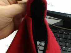 哈哈哈~~~帽子好像太小,可是懒惰再改,斗篷好像太大