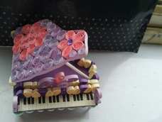 我是衍纸新手   花了3天时间也算快的了！！