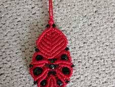 为什么我觉得自己编的很小气，貌似是珠子太小……