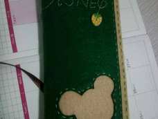 趁着宝宝睡午觉该写论文的时间,却拿来做手工了,菠菜吃多了,脑子生锈了,写不出来,只好做点不动脑子的,无奈……