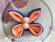 花蕊还没到货,貌似后面剪少了,没展开。